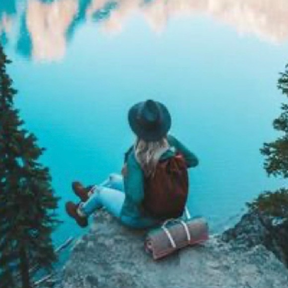 Meet your Posher, Tash - Picture 1 of 1